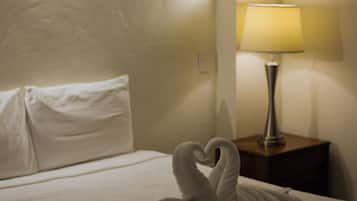 Quarto luxo | Frigobar, cofres nos quartos, ferros/tábuas de passar roupa