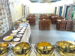 Daily continental breakfast for a fee - Hotel View Point (Pokhara)
