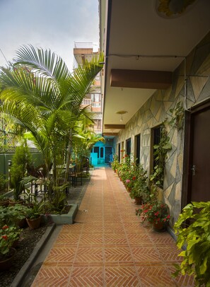 Garden - Hotel View Point (Pokhara)