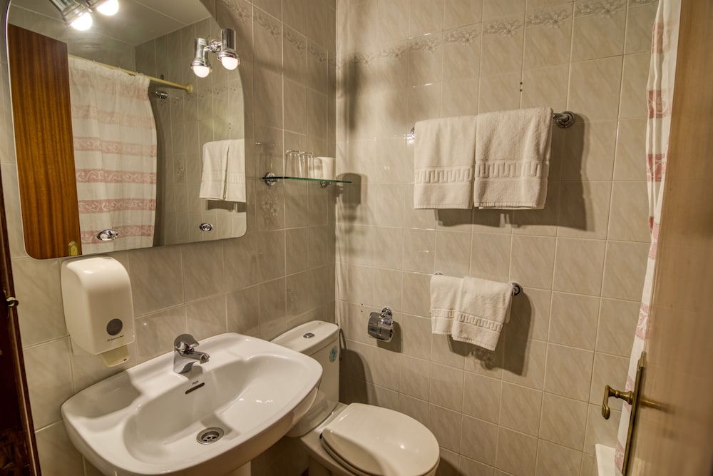 Hostal La Isla by null