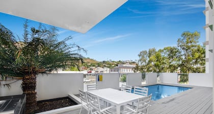 Kensington at Central