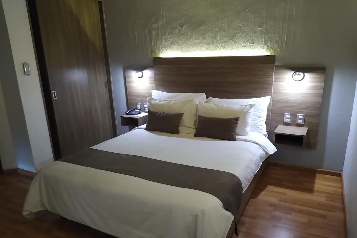 Habitación estándar | Escritorio, wifi gratis y ropa de cama