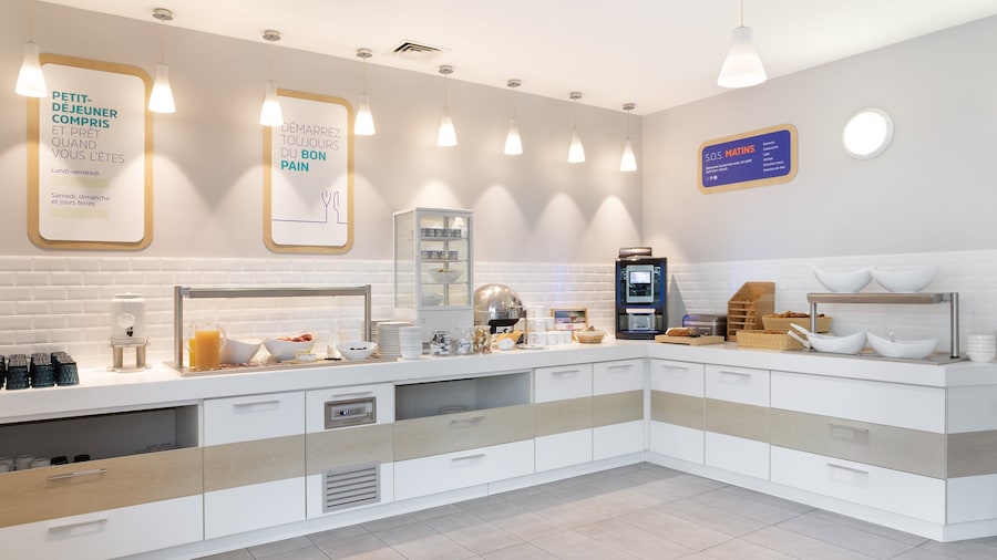 Holiday Inn Express Marseille Airport by IHG