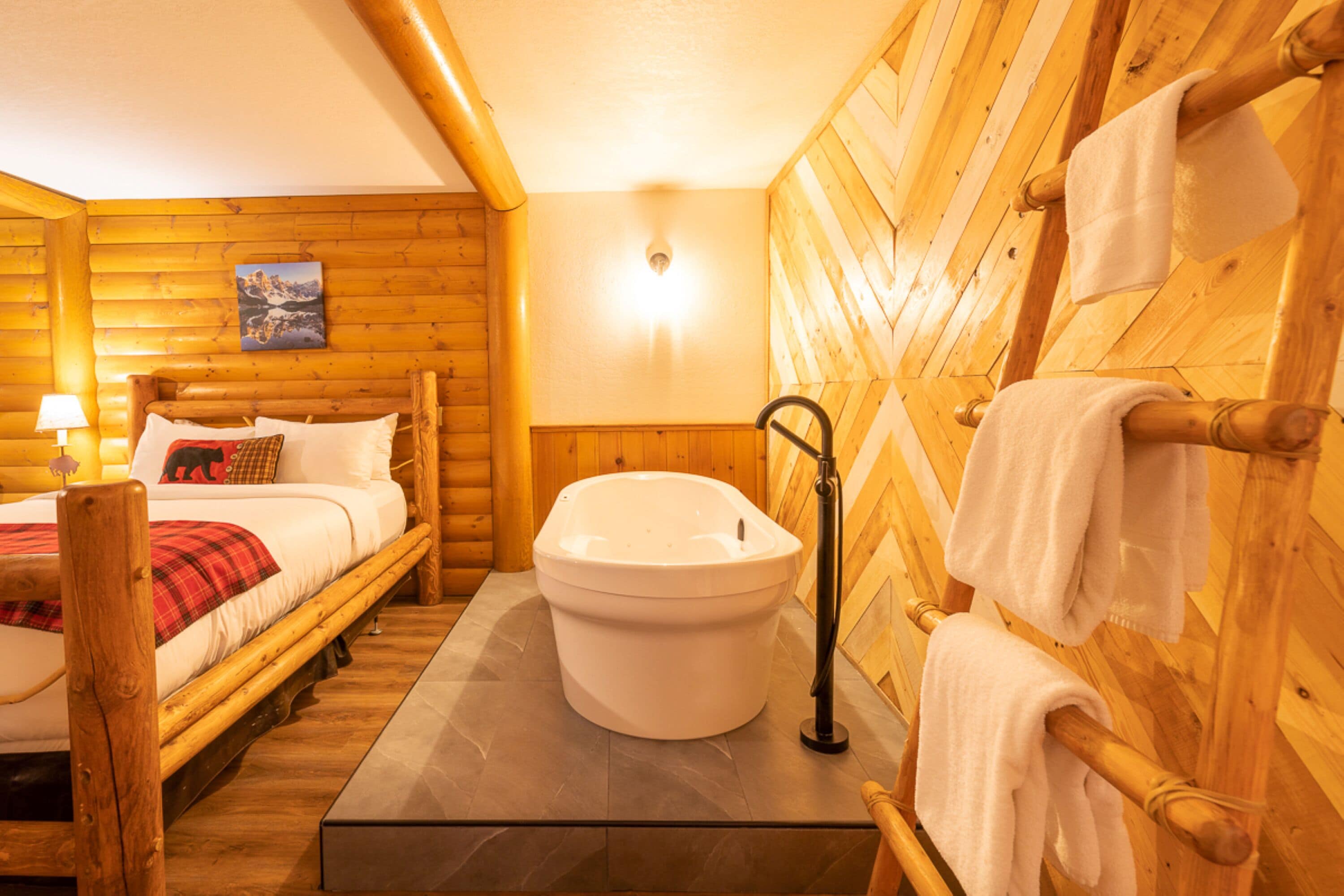 1 bedroom, individually decorated, individually furnished