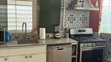 Grand Apartment, 1 King Bed with Sofa bed, Kitchen, Poolside | Premium bedding, in-room safe, individually decorated