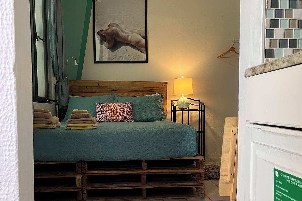 Standard Double Room, 1 Queen Bed