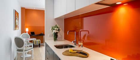 1 Bedroom Apartment (No Housekeeping)