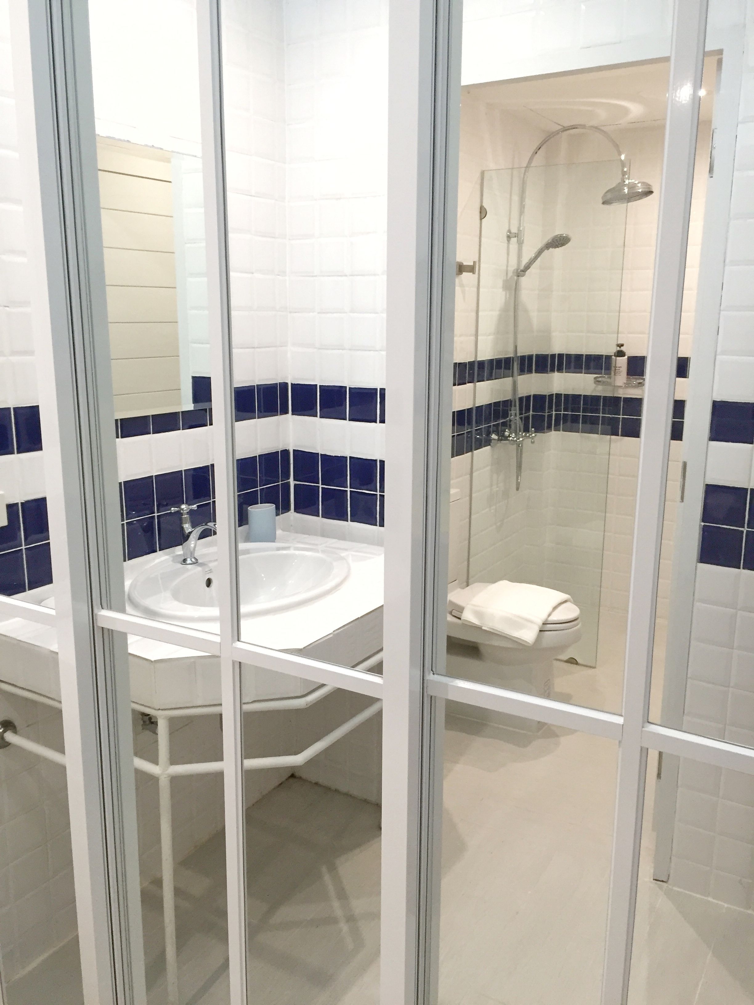 Superior kamer | Badkamer | Gratis toiletartikelen, een haardroger, handdoeken