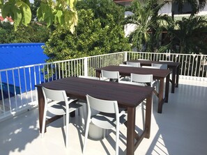 Outdoor dining - Zea Za Bungalow (Hua Hin)