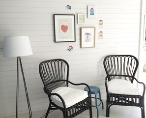 Lobby sitting area - Zea Za Bungalow (Hua Hin)