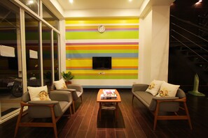 Lobby sitting area - Chaba Place (Hua Hin)