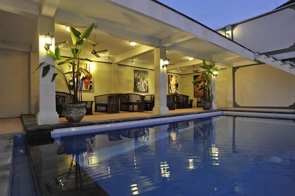 Aquarius Beach Hotel