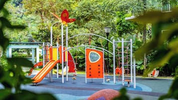 Children’s play area – outdoor