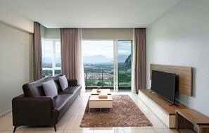 2 Bedroom Deluxe Suite Horizon View | City view - TUI BLUE The Haven Ipoh (Ipoh)