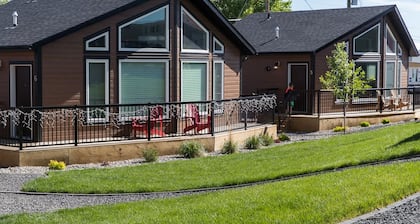 Stardust Inn and Chalets