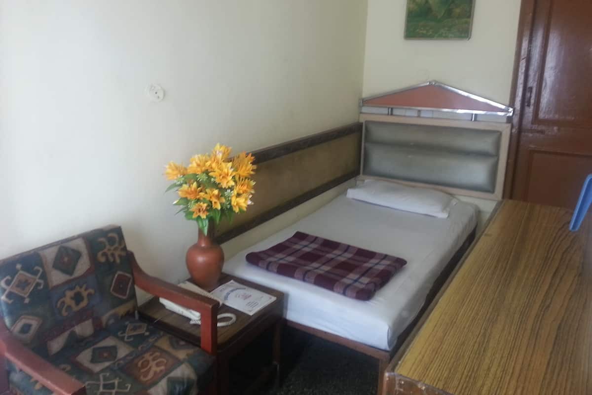 Eenpersoonskamer | Luxe beddengoed, extra bedden, gratis wifi, beddengoed