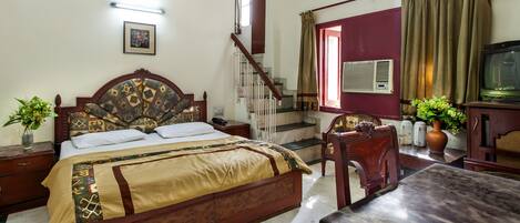 أغطية فراش متميزة وأسرّة قابلة للطي وواي فاي مجانًا وملاءات أسرّة