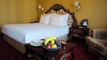 Deluxe-Suite, 1 Schlafzimmer | Minibar, Zimmersafe, Schreibtisch, laptopgeeigneter Arbeitsplatz