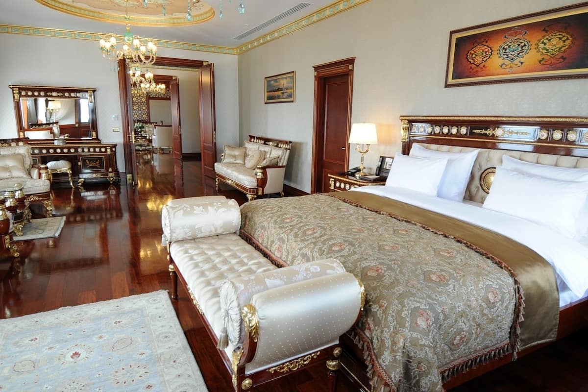 meyra suit | 1 bedroom, minibar, in-room safe, desk