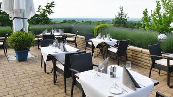 Sundeck