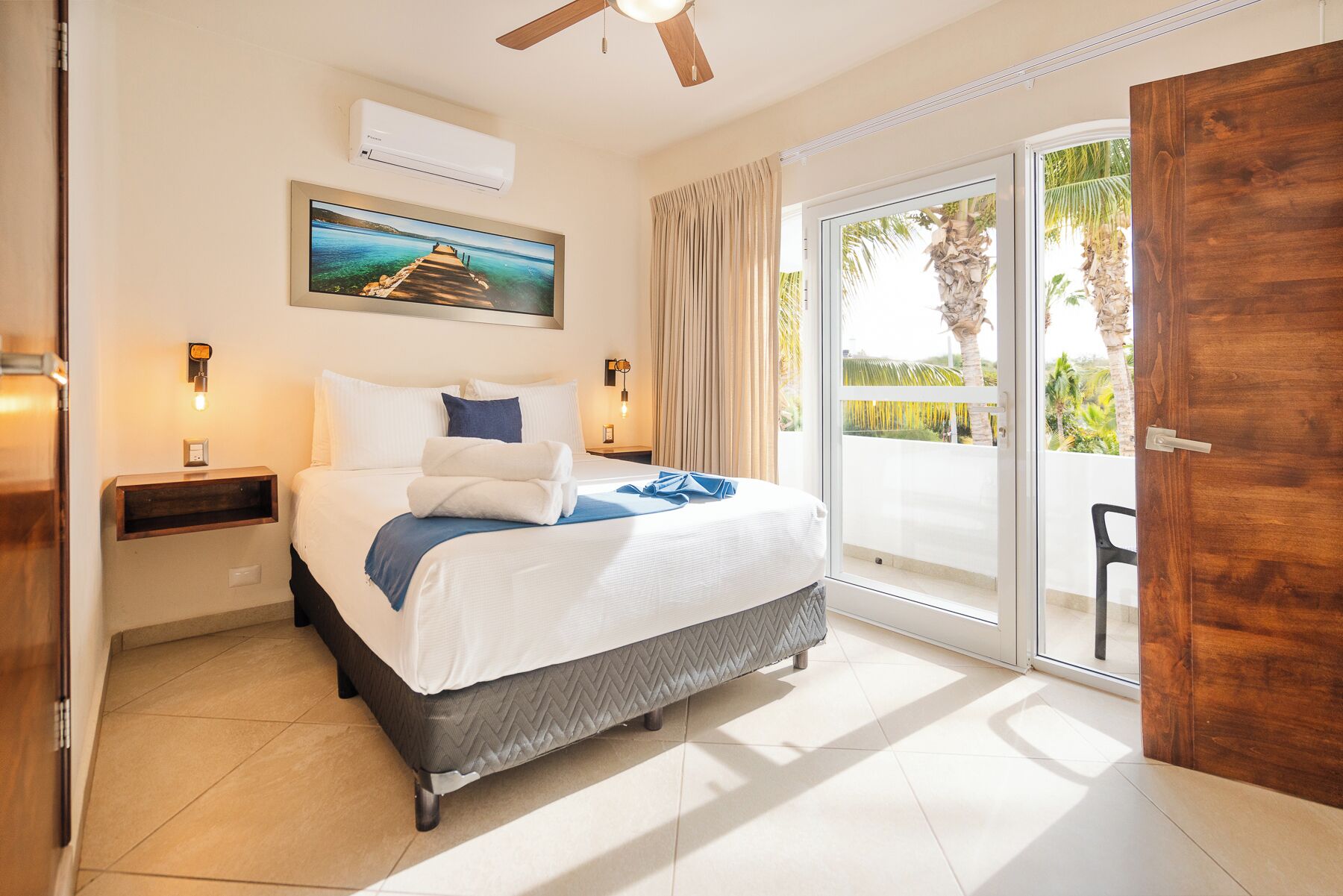 Master Suite | Decoración individual, mobiliario individual, escritorio