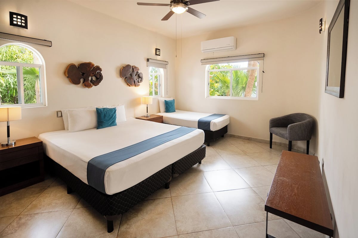 Deluxe Suite | 1 bedroom, individually decorated, individually furnished, desk