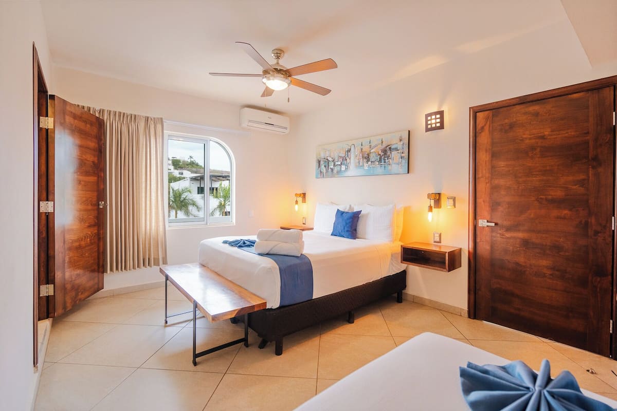 Master Suite | 1 bedroom, individually decorated, individually furnished, desk