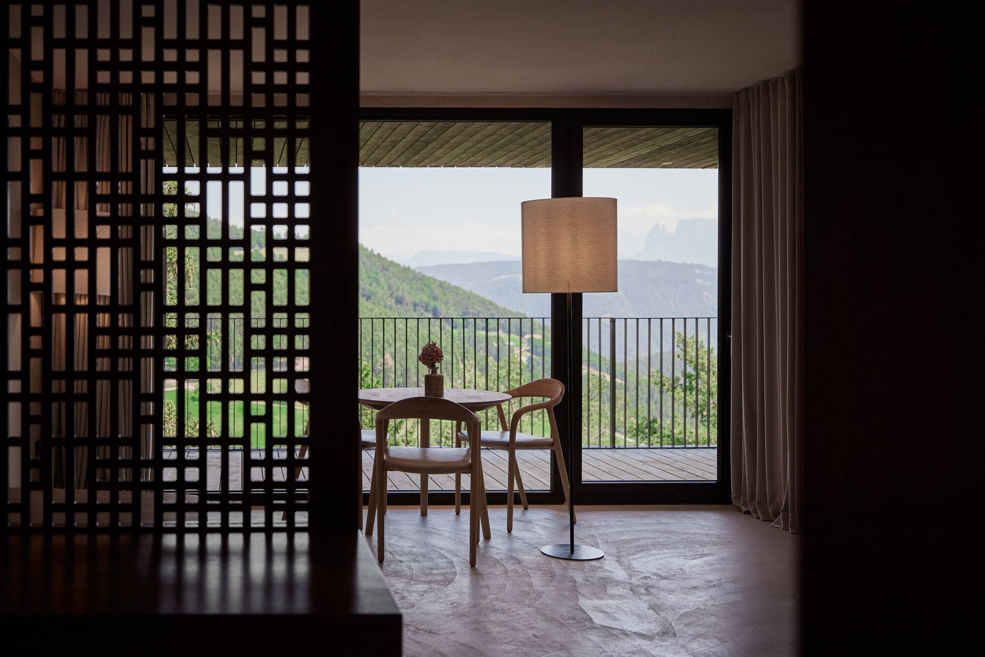 suite (saltus,  65sqm) | 1 bedroom, in-room safe, desk, laptop workspace