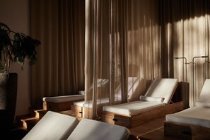 Sauna seca, sauna a vapor, banho turco/hammam, tratamentos corporais