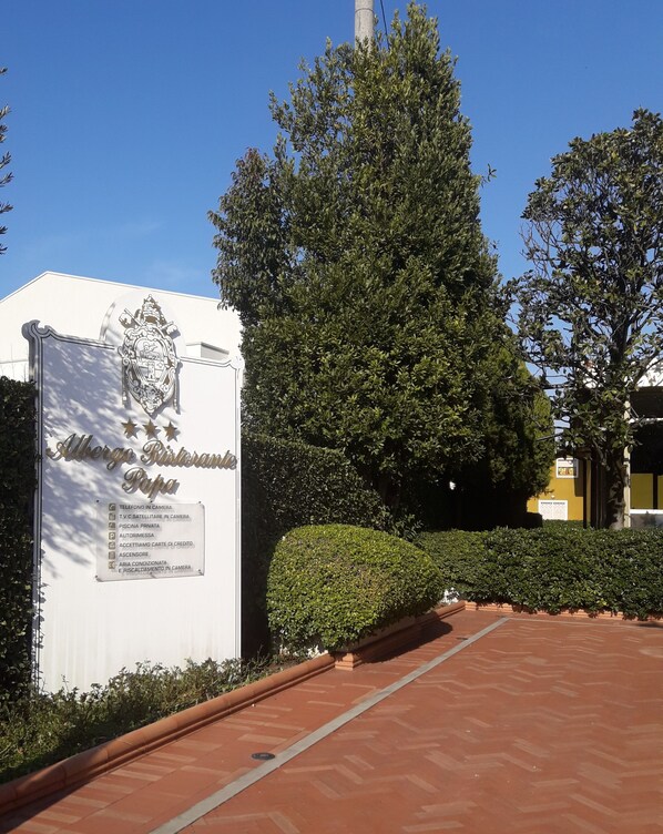 Entrée de l’hébergement