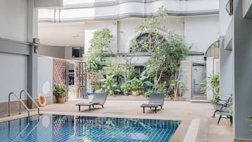 Piscine couverte