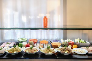 Desayuno estilo bufé