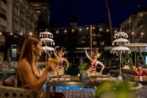 Breakfast, lunch, dinner served; international cuisine, pool views  - Sanur Resort Watujimbar (Denpasar)