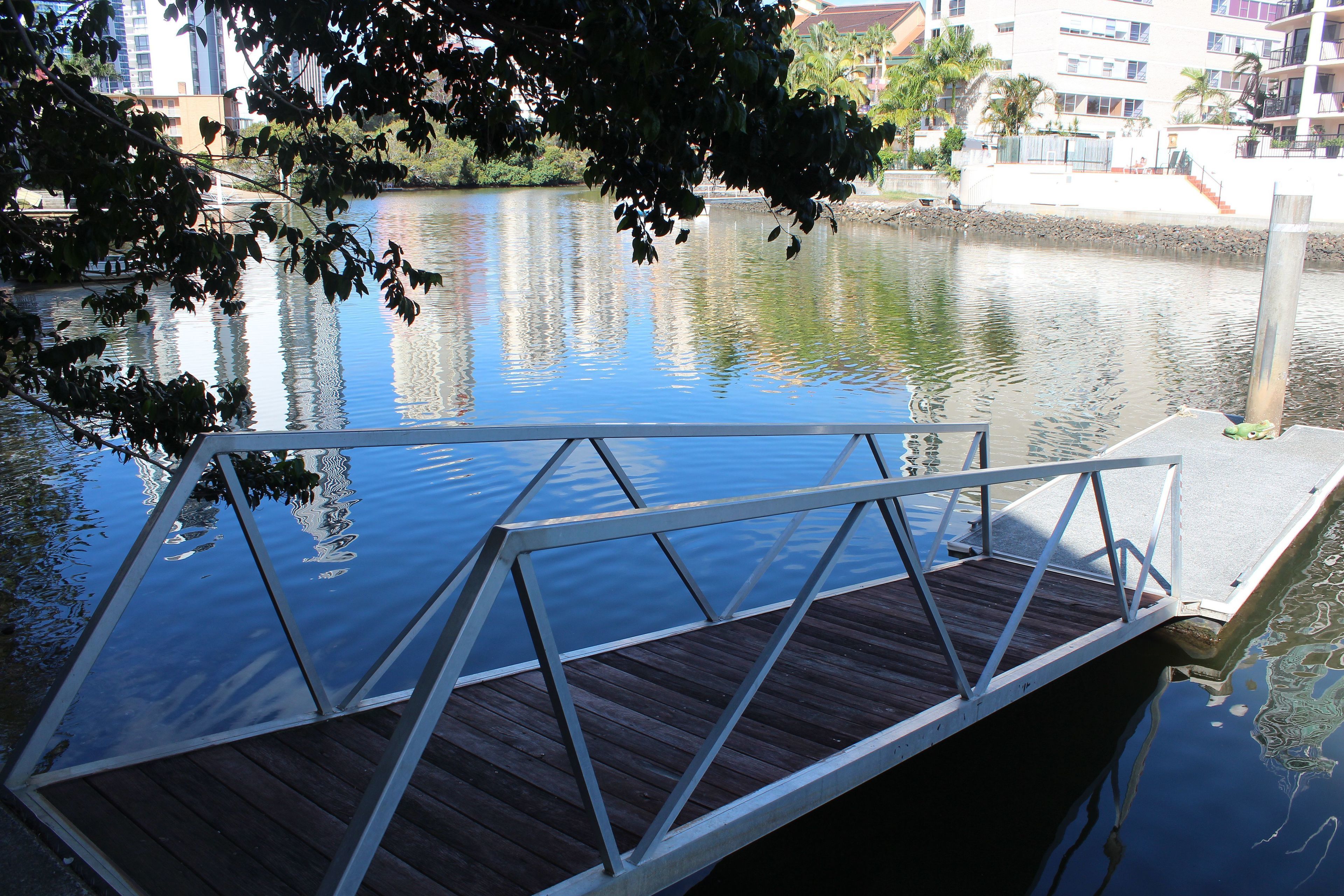 Photo - Surfers Del Rey