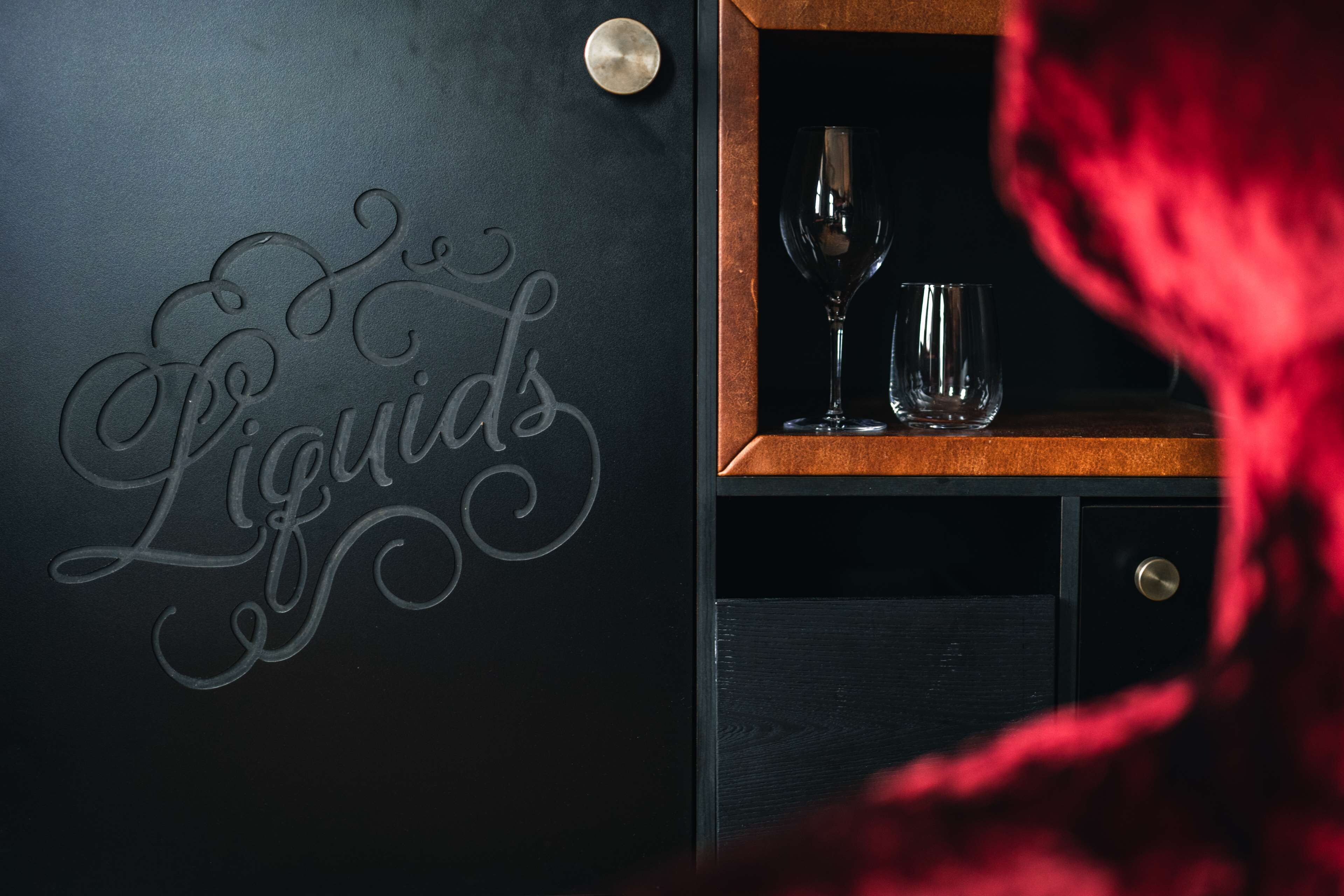 1 bedroom, in-room safe, individually decorated, individually furnished