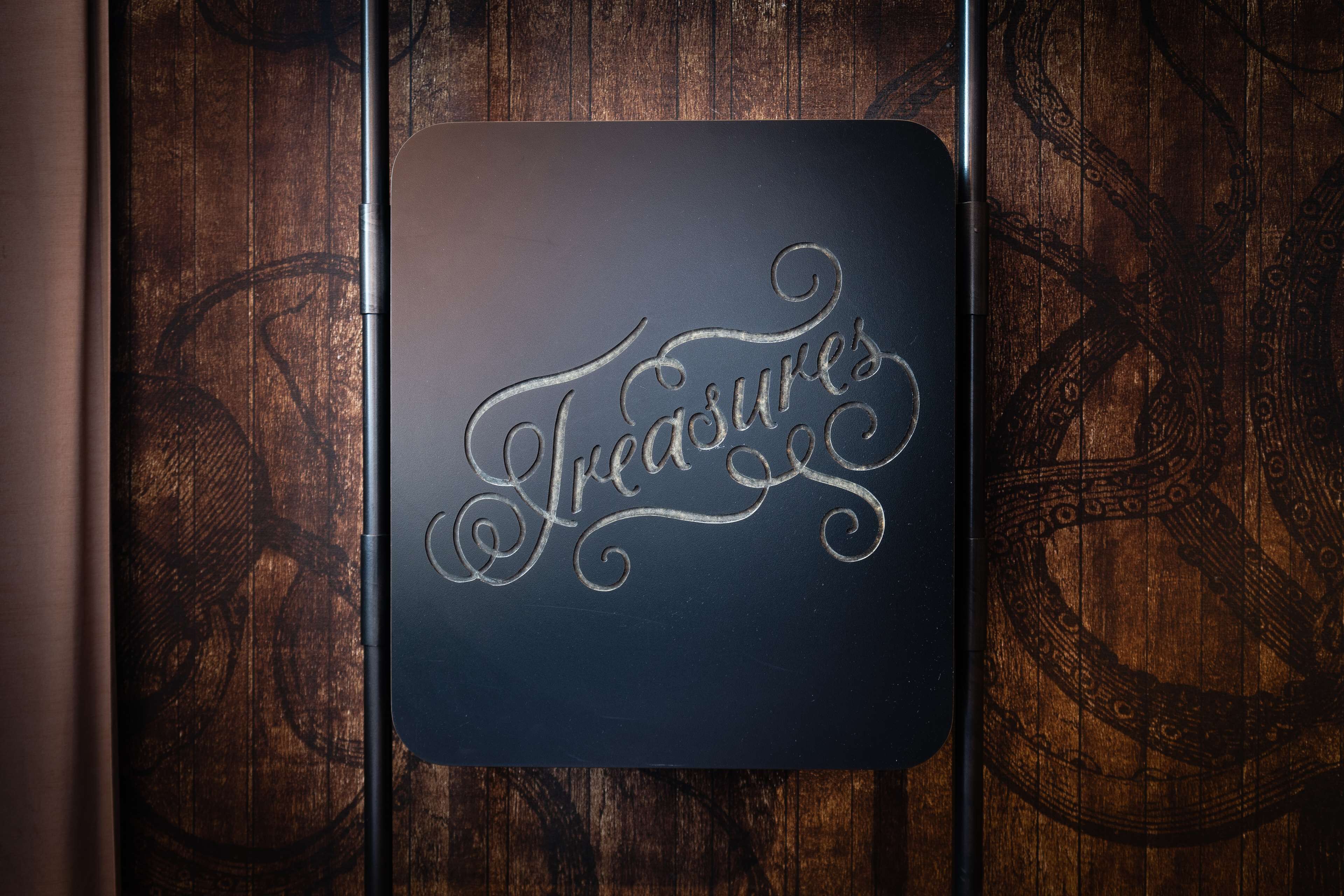 1 bedroom, in-room safe, individually decorated, individually furnished