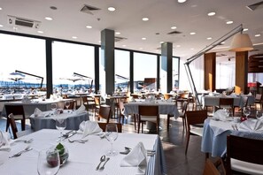 Frühstück und Abendessen