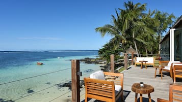 Beach bar