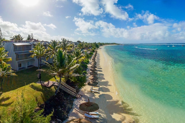 Private beach, sun loungers, beach umbrellas, beach towels