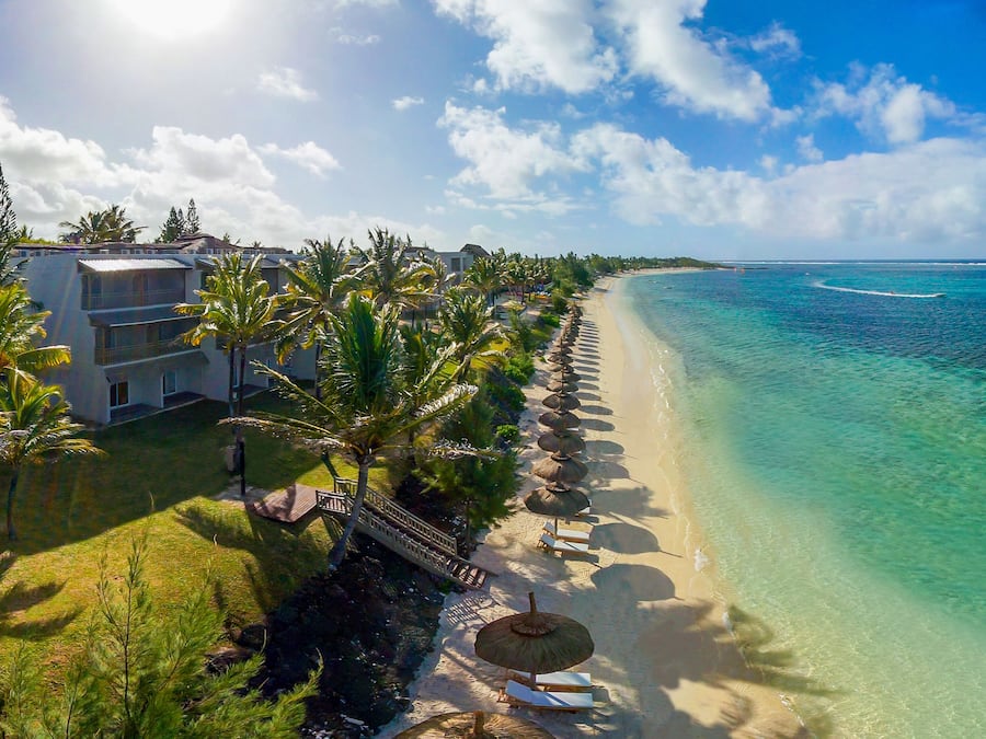 Private beach, sun-loungers, beach umbrellas, beach towels