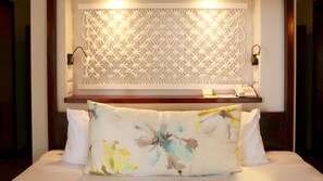 Junior Suite, Sea View (Adult Only) | Minibar, in-room safe, free WiFi, bed sheets - Solana Beach - Adults Only (Belle Mare)