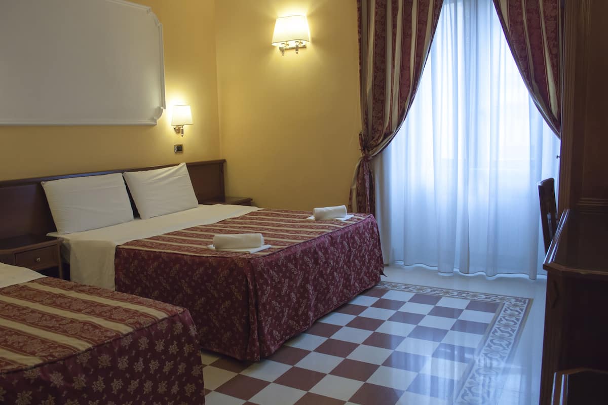 Minibar, in-room safe, soundproofing, cots/infant beds