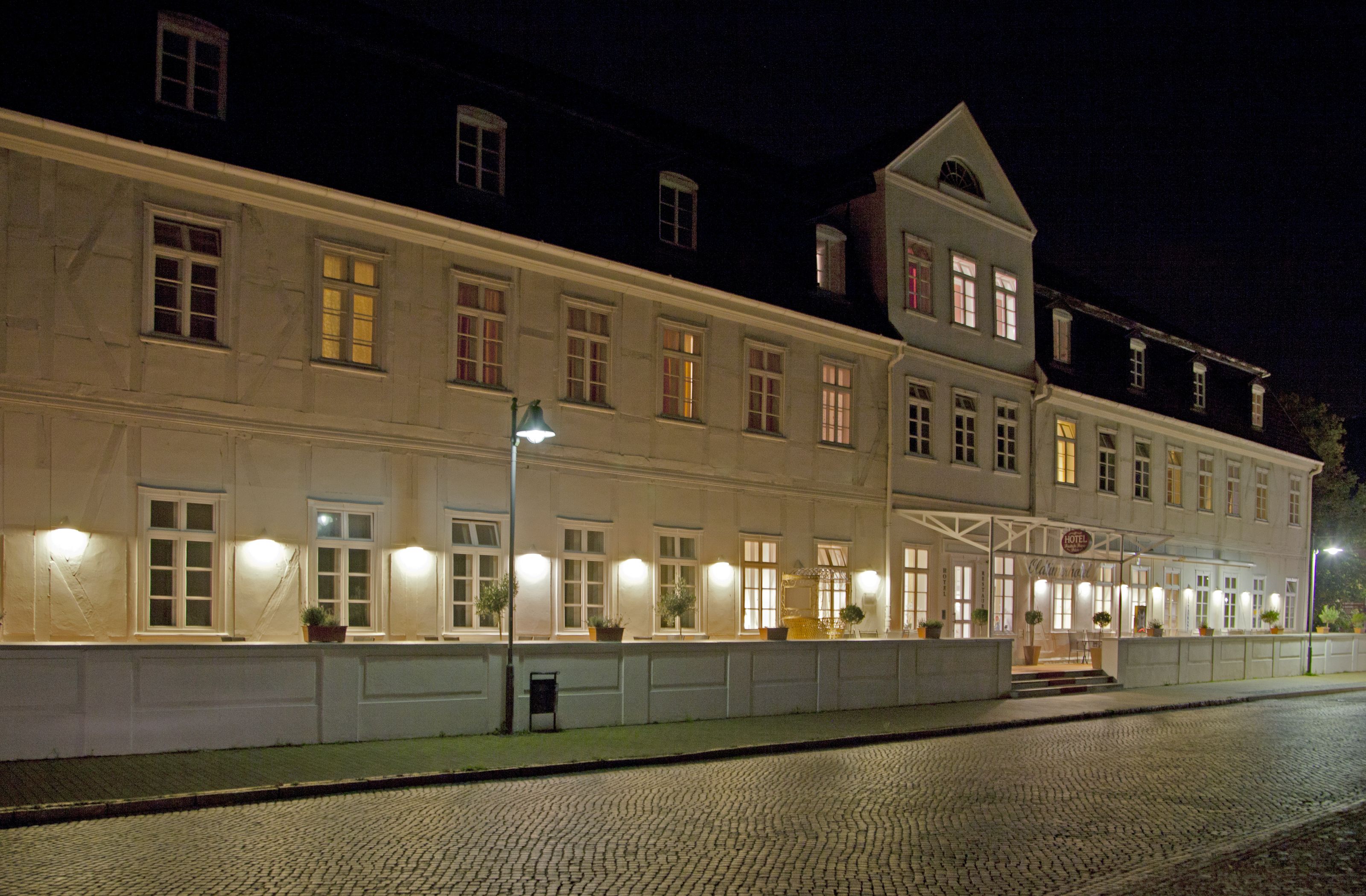 Fassade der Unterkunft – Abend/Nacht