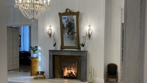 Unclassified image, 2 of 32, button - Hotel Friedrich-Franz-Palais (Bad Doberan)
