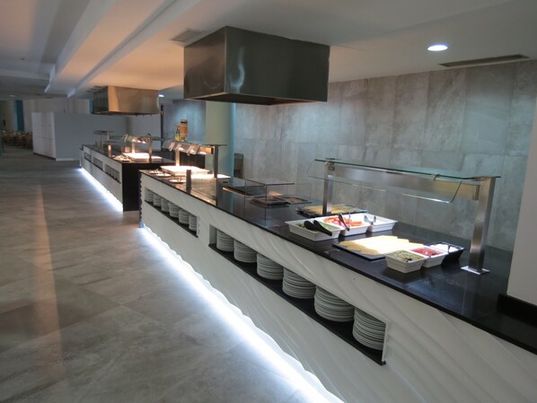 Buffet - Advise Hotels Reina (Vera)