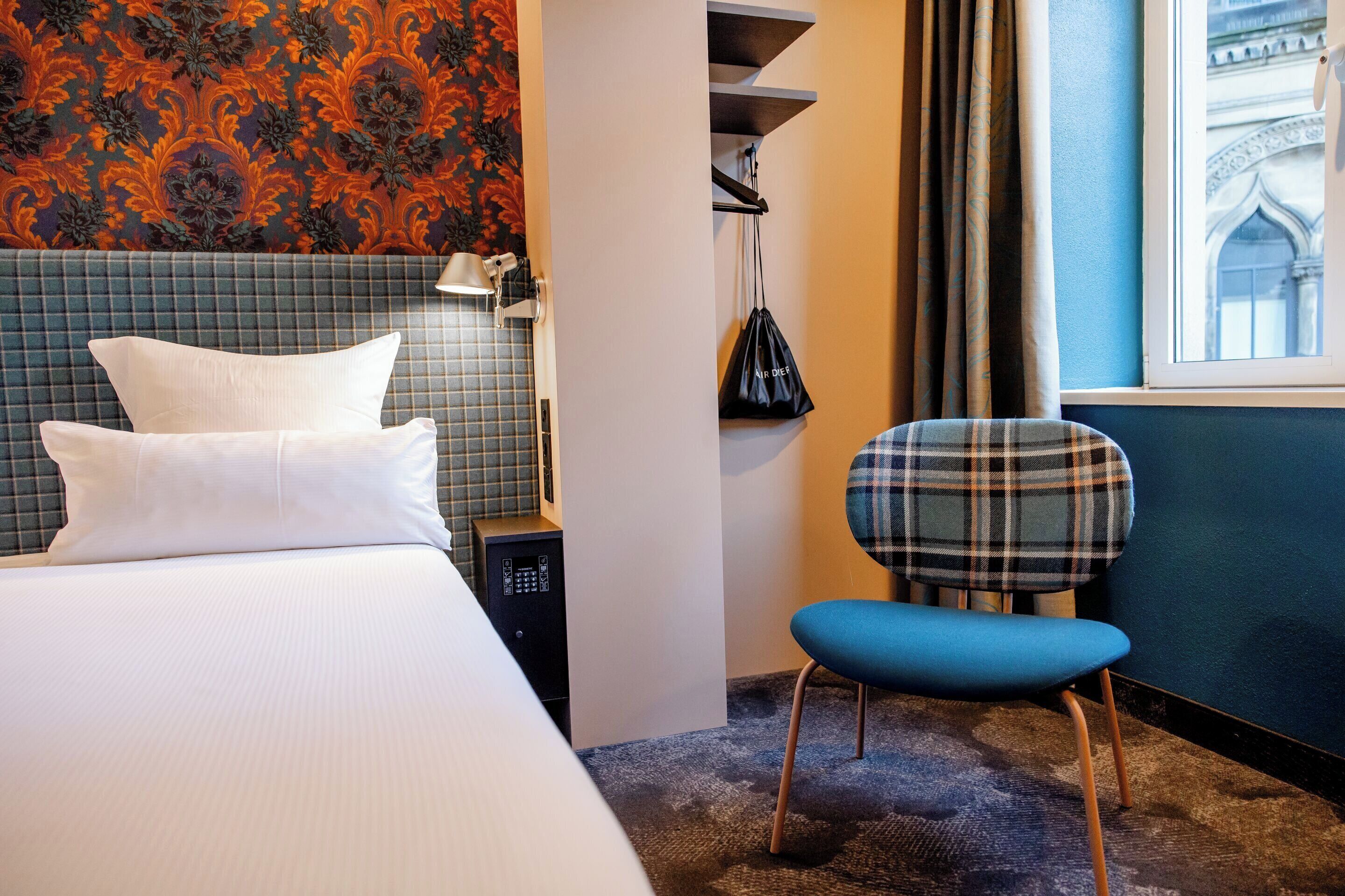 埃及棉床单、高档床上用品、办公桌、隔音