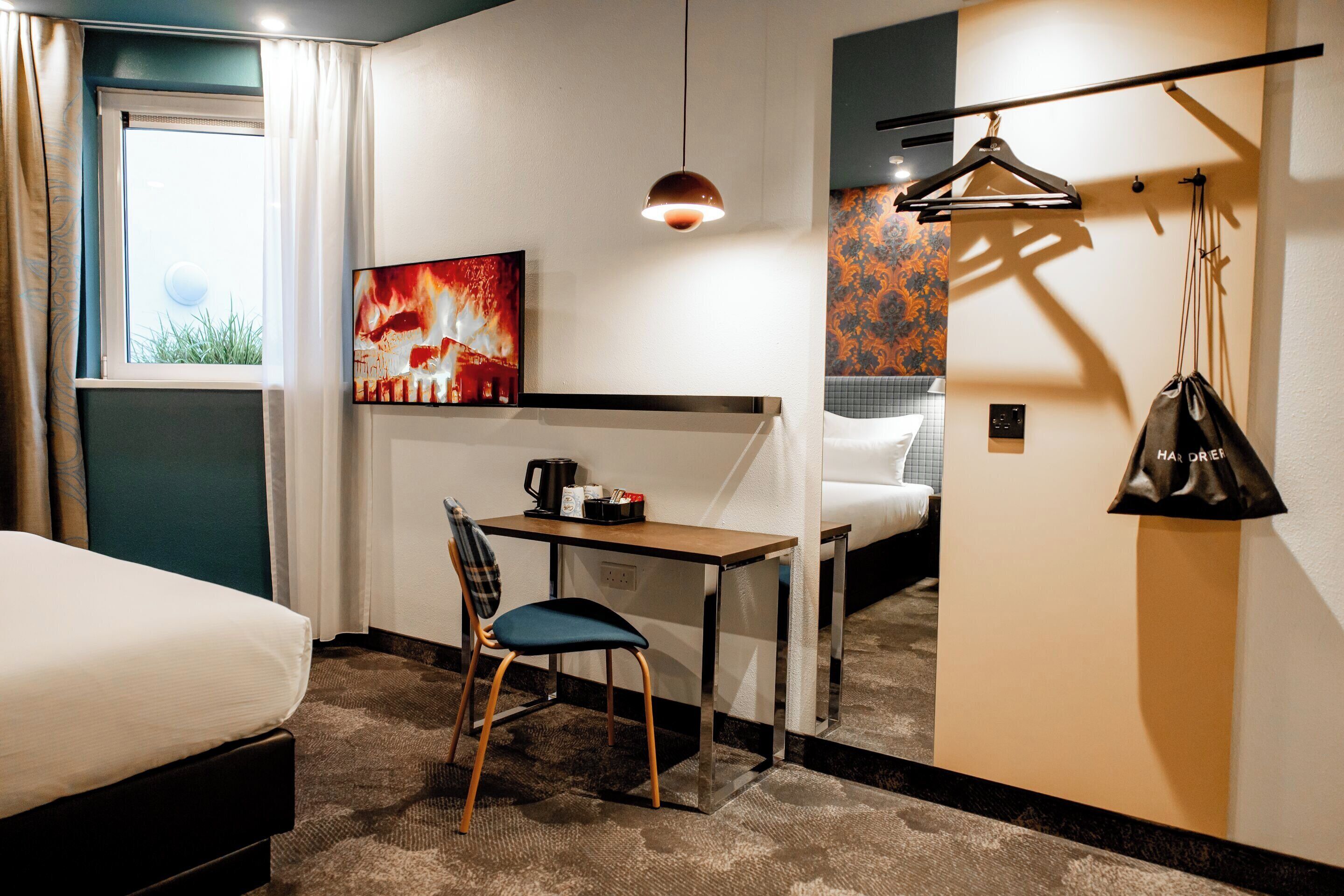 Photo - Motel One Edinburgh-Princes