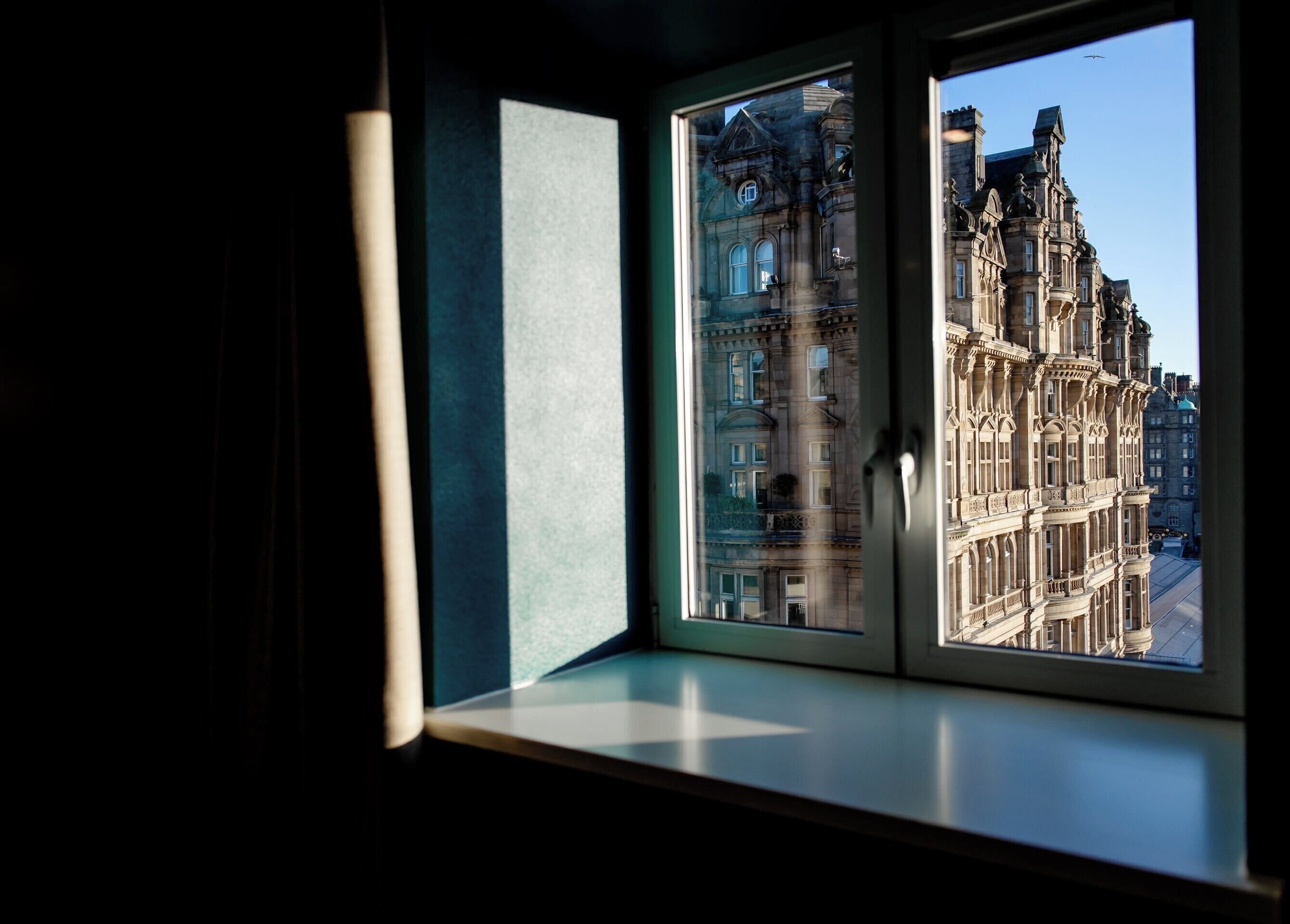 Photo - Motel One Edinburgh-Princes