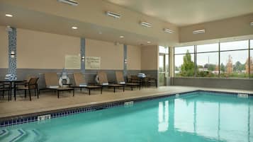 Indoor pool, pool loungers