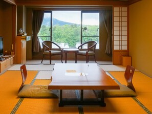 Japanese Style Room with Modular Bath, Mountain View, Non Smoking | Mountain view